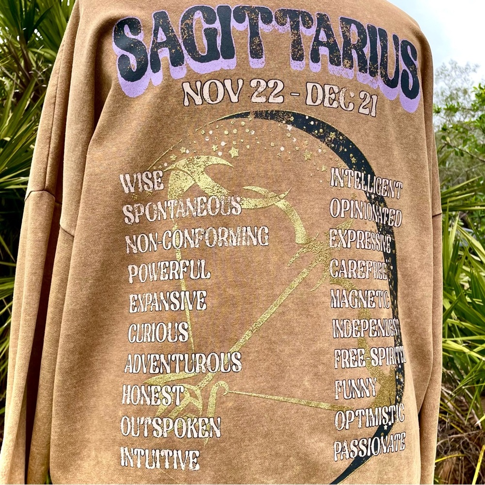 No Boundaries Tan Sagittarius Sweatshirt Size 2XL Birth Sign Graphic Astrology - Picture 12 of 15